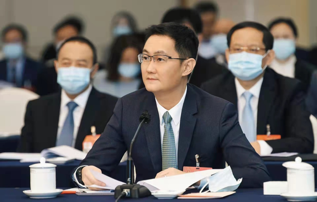 两会闭幕！制造、交通、安全，这是「城市数字化」的10份提案