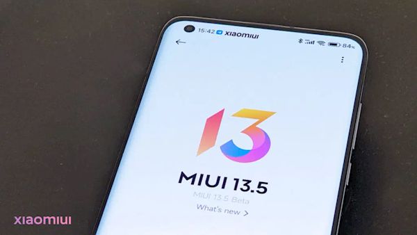 MIUI 13.5升级名单曝光尽管小米尚未公布MIUI 13.5，但此前已经不断传出MIUI 13.5的消息，现在，连升级名单也曝光了。  按照xiaomiui的说法，底层可以迭代到Android 12的小米/红米机型都会获准升级，但止步于Android 11的则将被“抛弃”。    据悉，无法升级MIUI 13.5的机型包括小米9全系、小米9T/9T Pro（国行K20/K20 Pro）、小米C(图1)